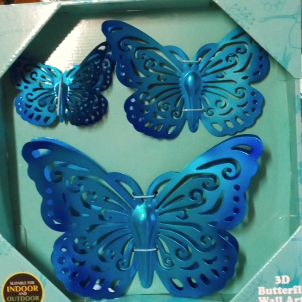 3 Dtoned metallic butterflies